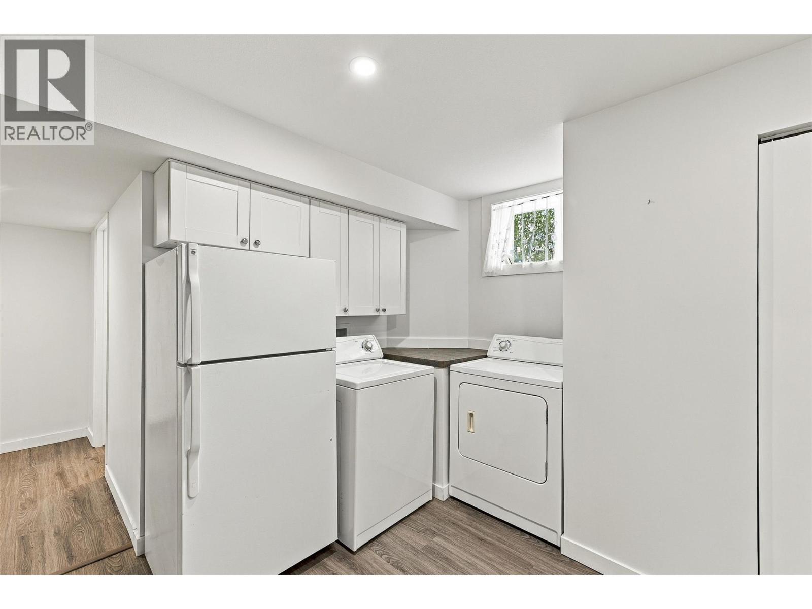3273 McLeod Road - 44