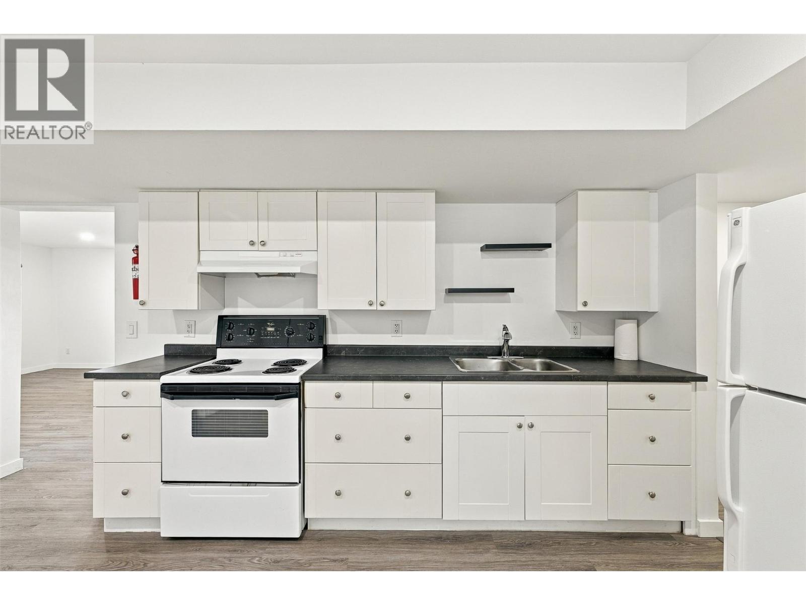  3273 McLeod Road, West Kelowna