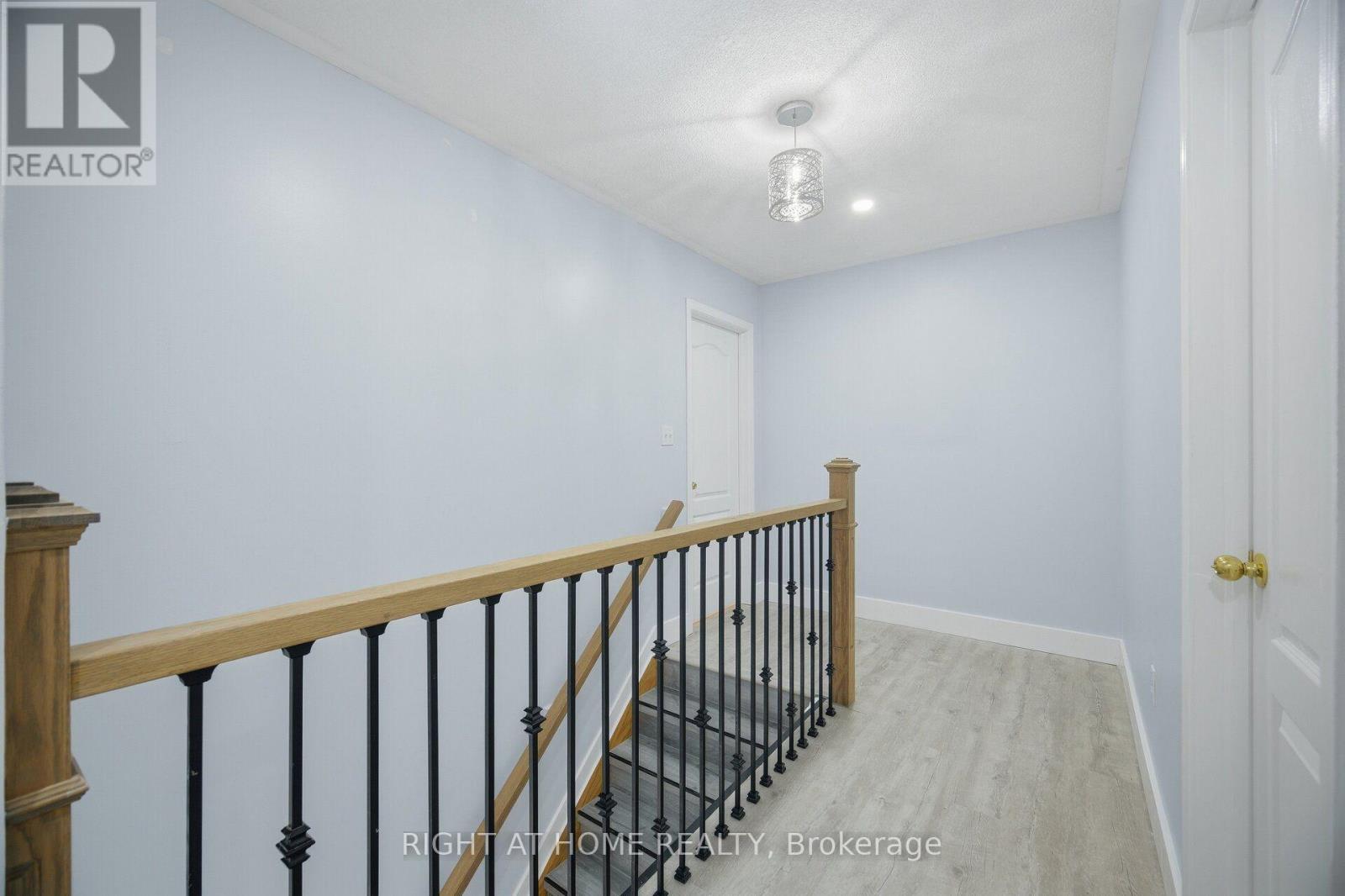 355 Brisdale Drive, Brampton, ON photo 20