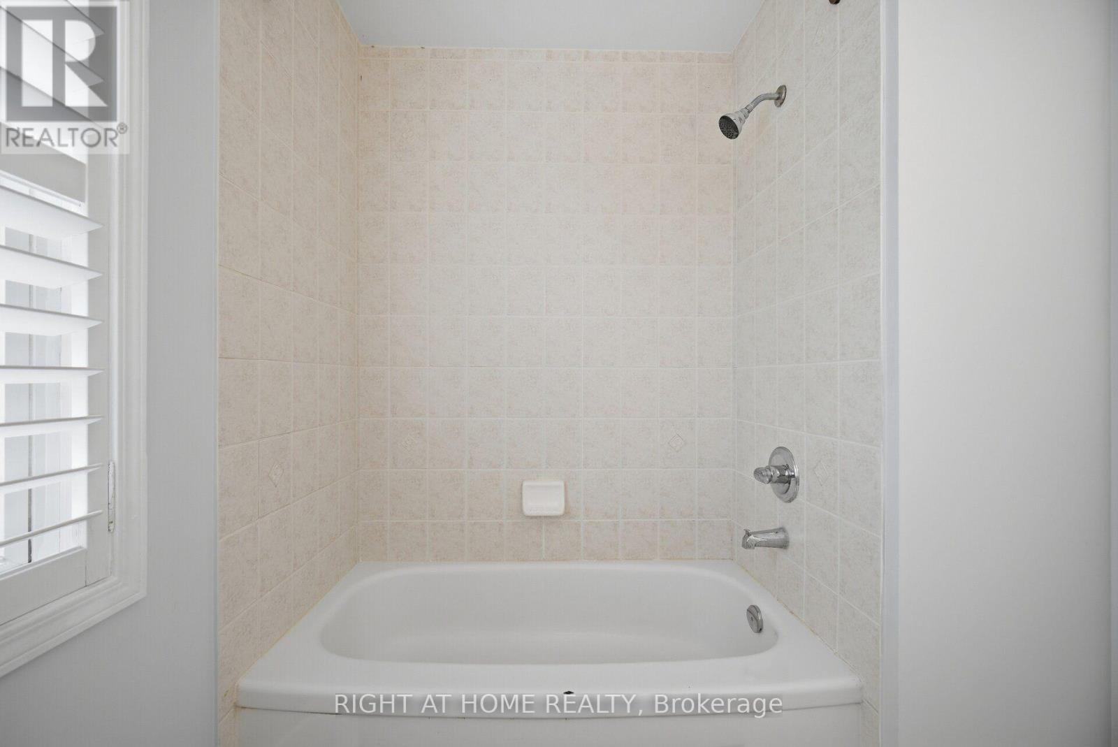 355 Brisdale Drive, Brampton, ON photo 33