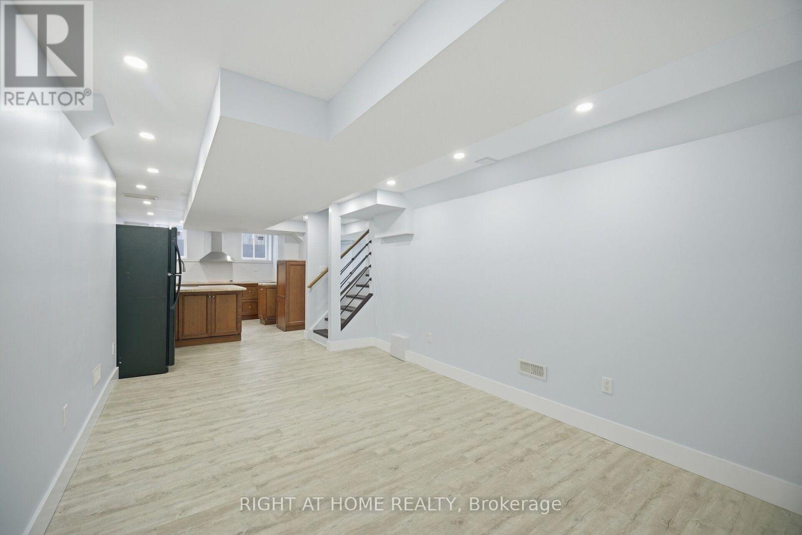 355 Brisdale Drive, Brampton, ON photo 42