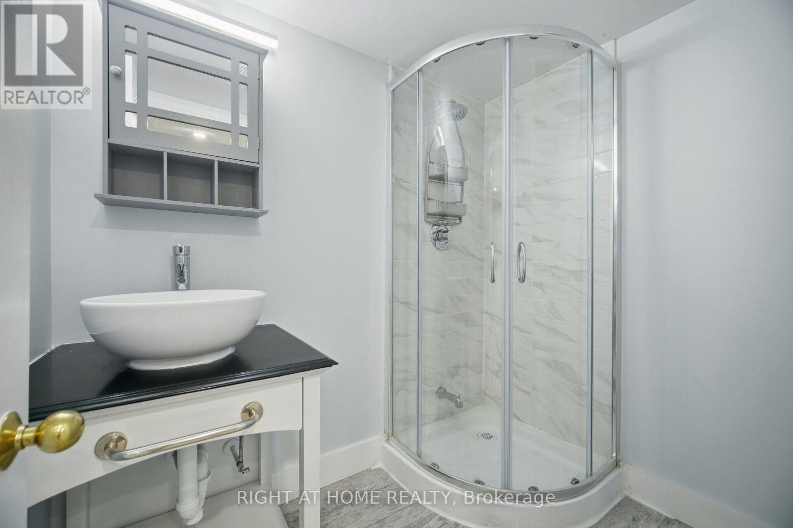 355 BRISDALE DRIVE - 45