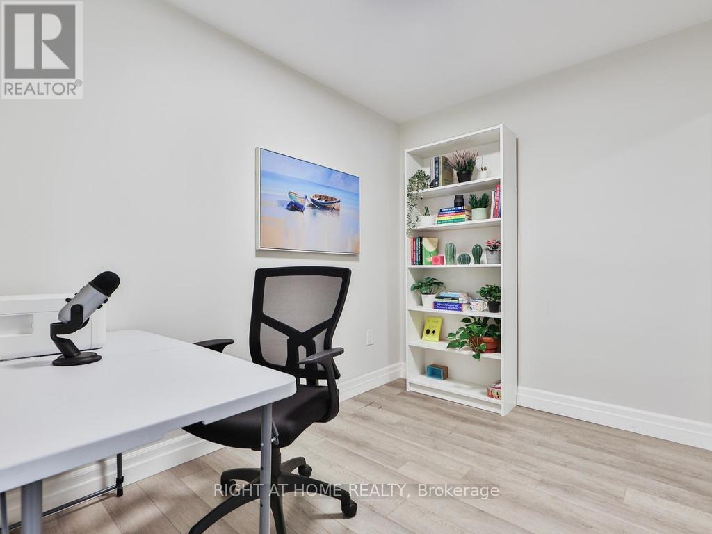 3174 WESTON ROAD - 22