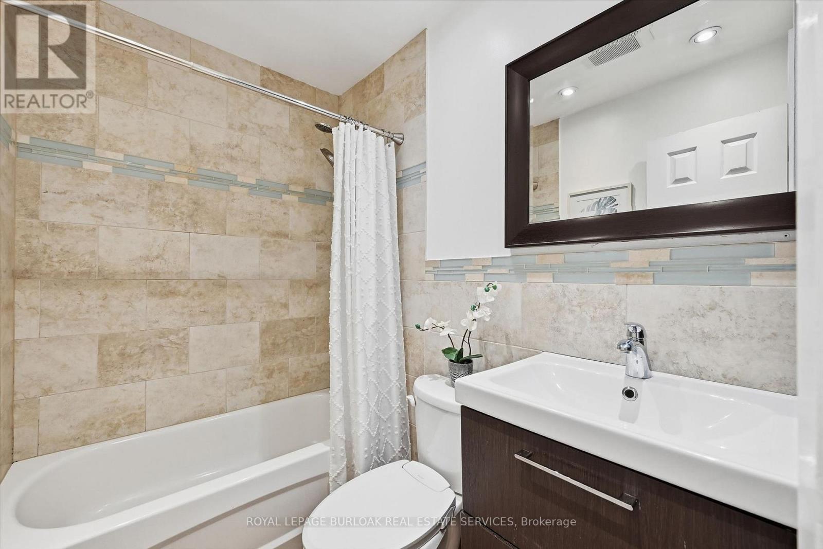 5474 SCHUELLER CRESCENT - 25