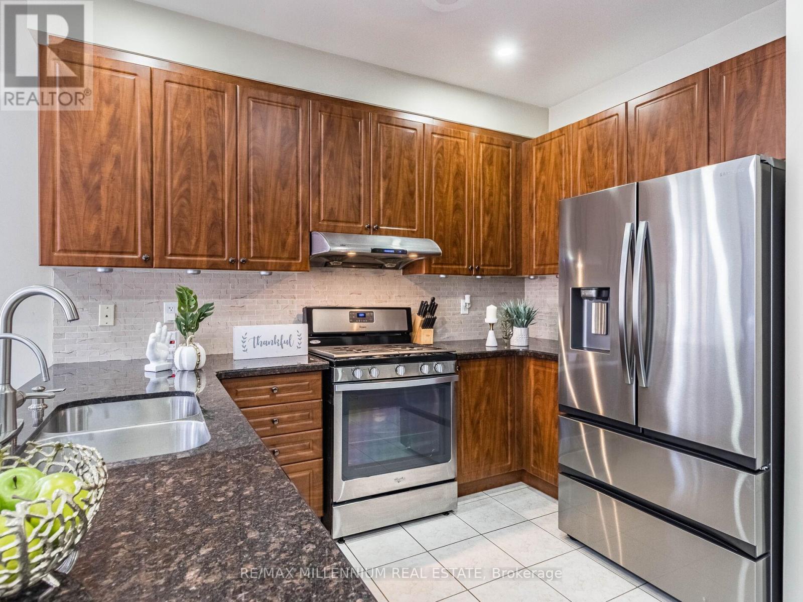 172 PEFFERLAW CIRCLE - Image 10