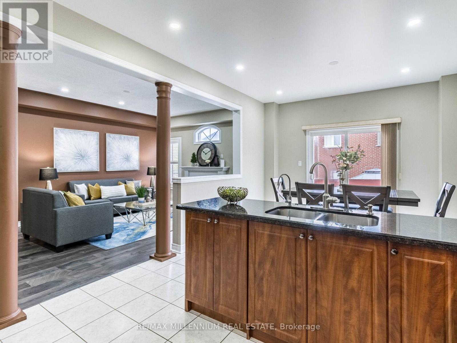 172 PEFFERLAW CIRCLE - Image 11