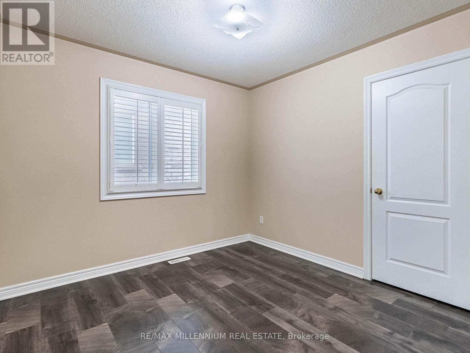 172 PEFFERLAW CIRCLE - 25