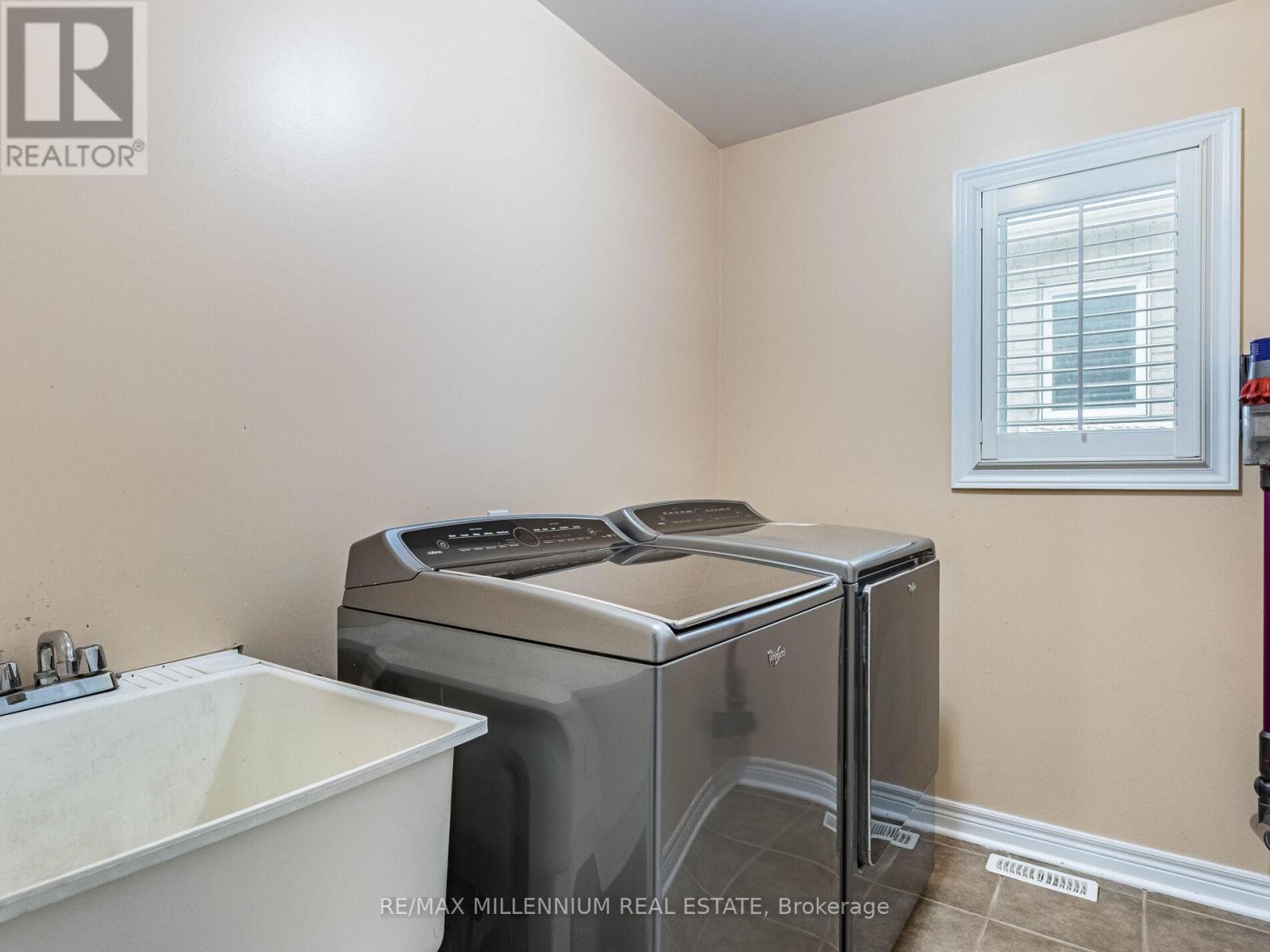 172 PEFFERLAW CIRCLE - Image 28