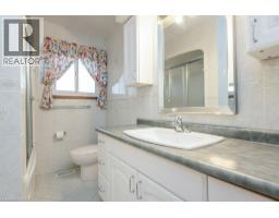 132 Forest Hill Drive, Kitchener, ON N2M4G3 Photo 32