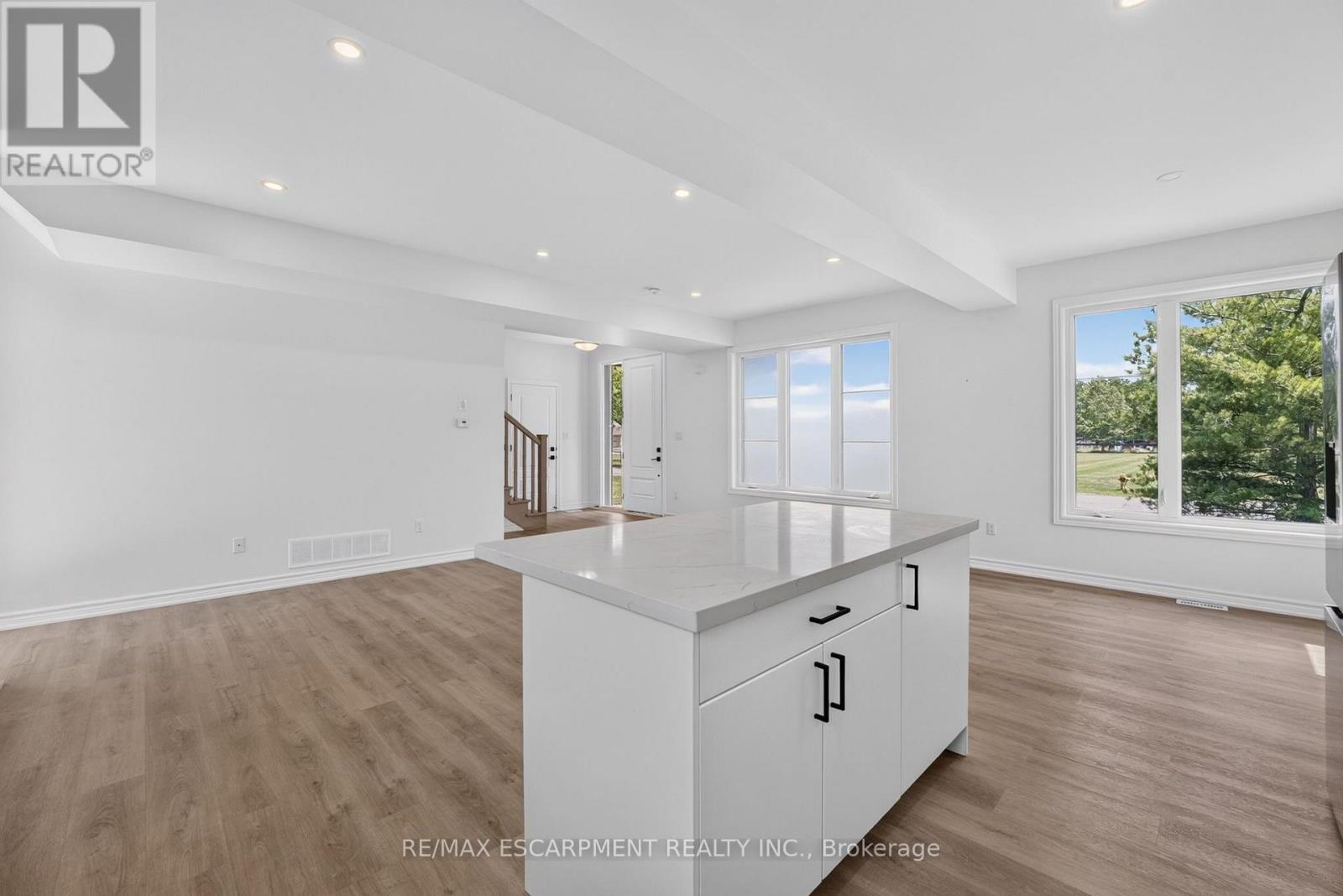 203 PARK STREET - 18