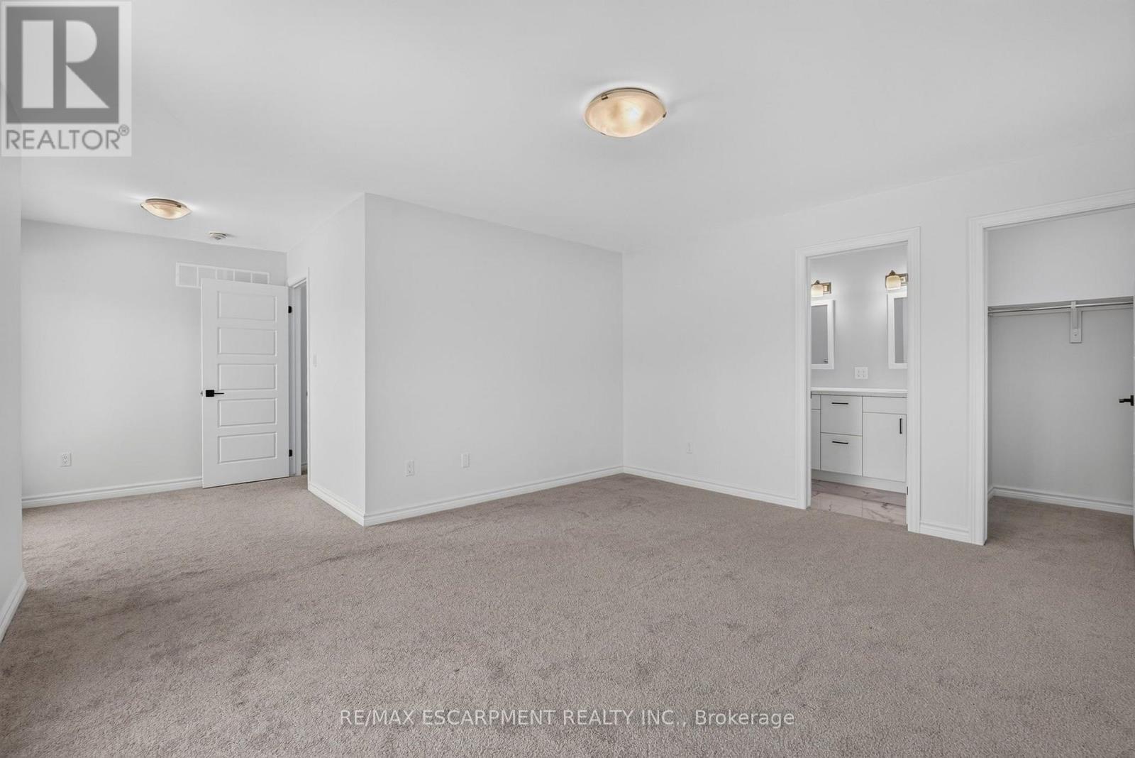 203 PARK STREET - 25