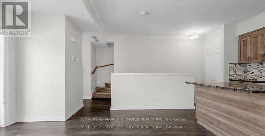 25 Isherwood Avenue — photo 7