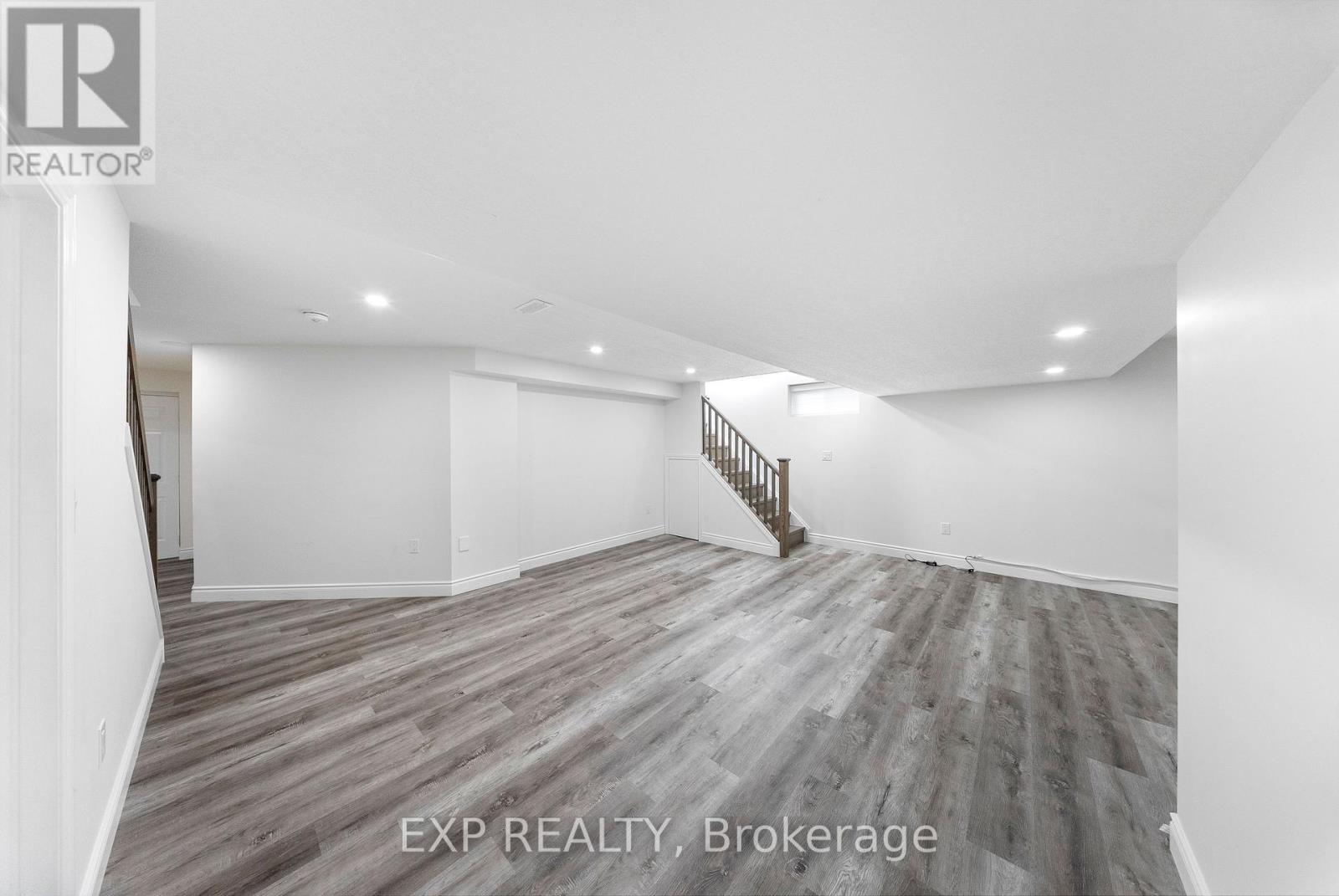 577 Waterton Drive, Waterloo, ON photo 36