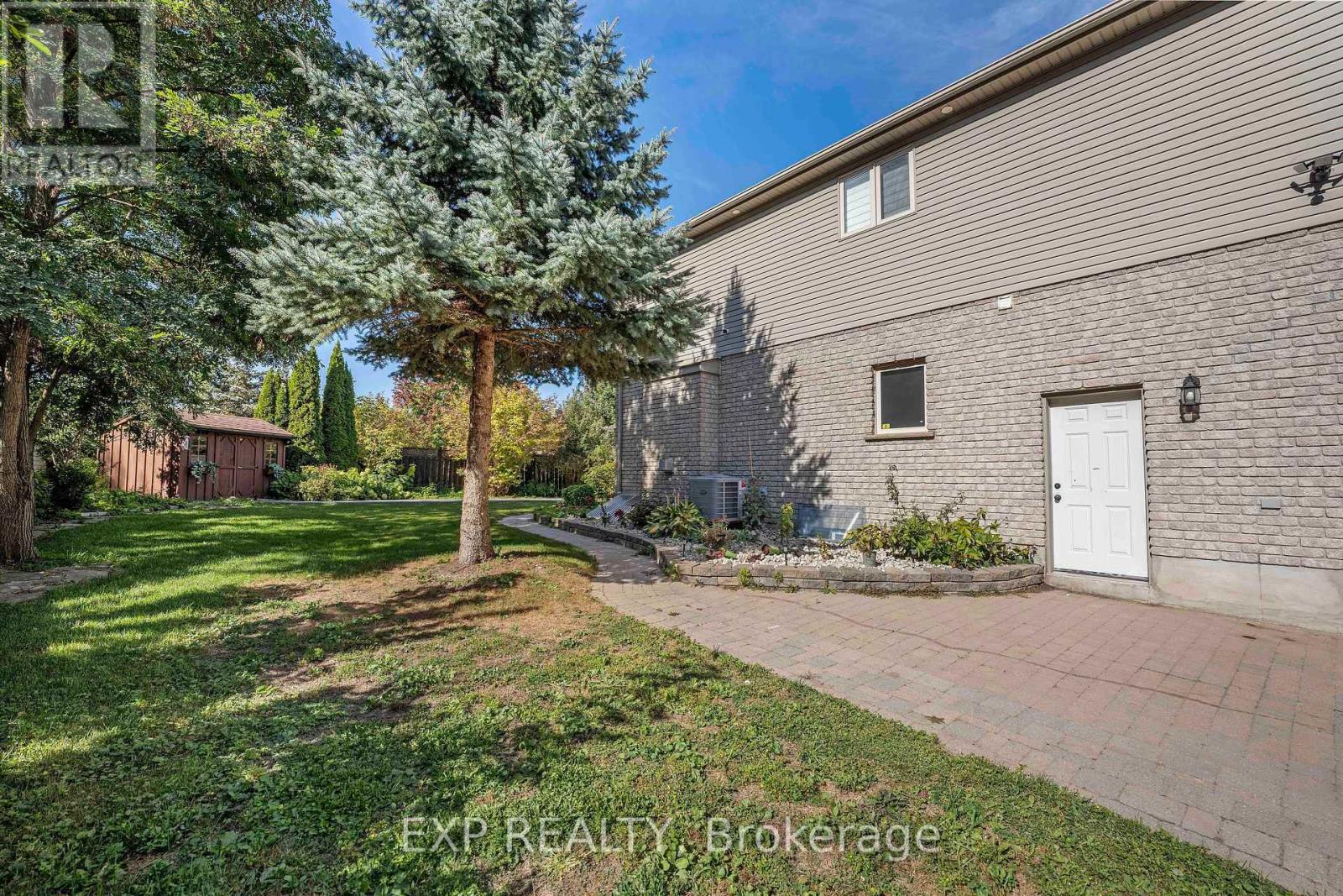 577 Waterton Drive, Waterloo, ON photo 46