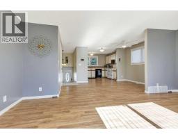 101 Baile Close, Red Deer, AB T4R1R5 Photo 13
