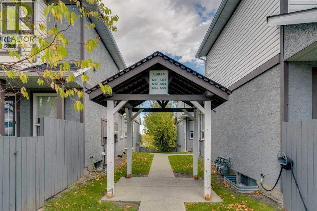 1205 Signal Hill Green SW - 40