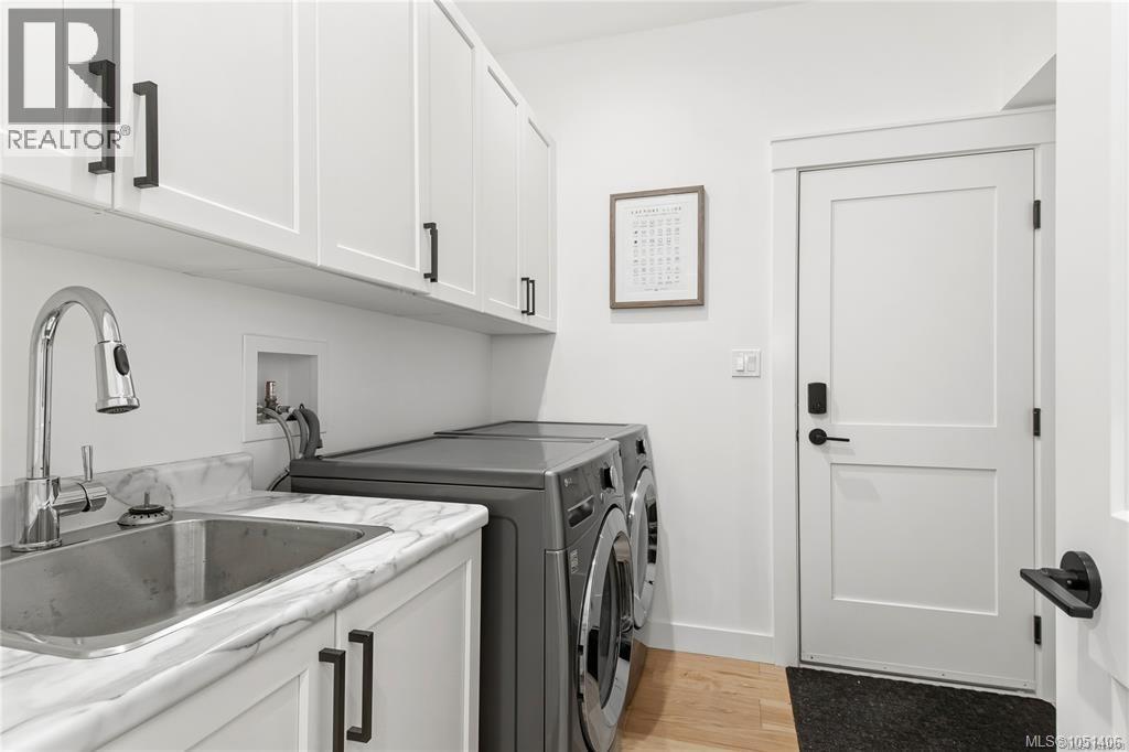 782 Salal St - Image 24