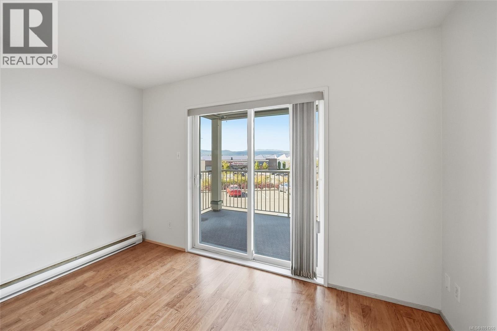 #205 4971 Songbird Pl - Image 5