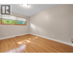 Dining room - 1415 Rosehill Drive Nw, Calgary, AB T2K1M3 Photo 11