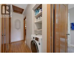 Bedroom - 1415 Rosehill Drive Nw, Calgary, AB T2K1M3 Photo 13