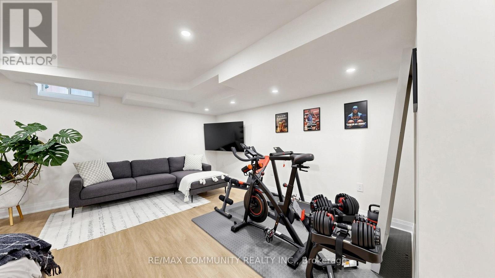 1034 SKYRIDGE BOULEVARD - Image 34