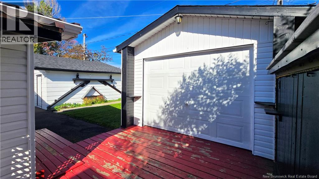 197 Ayer Avenue - Image 31