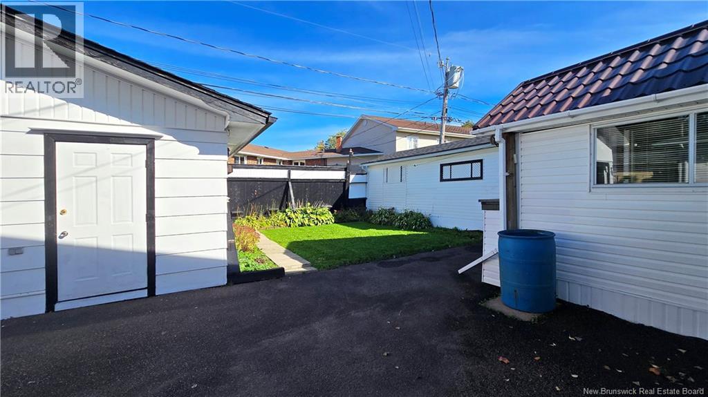 197 Ayer Avenue - Image 42