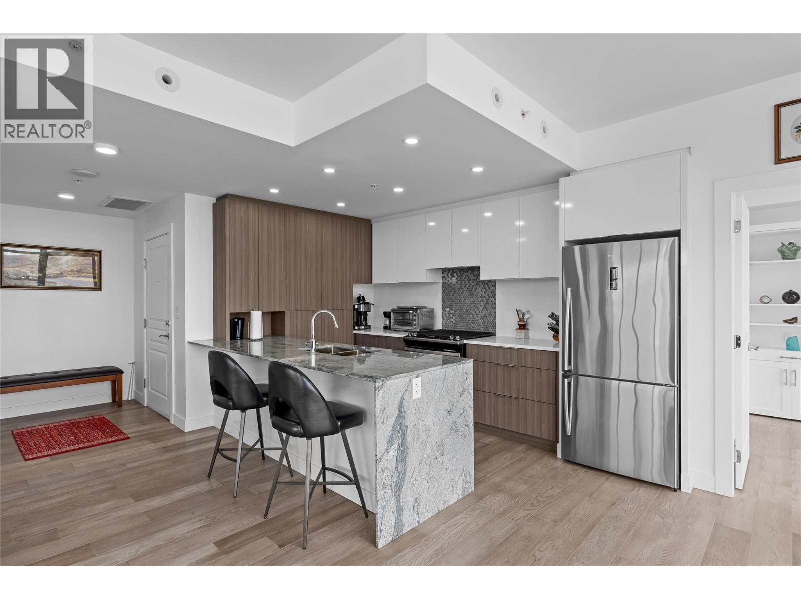 1504 1151 Sunset Drive, Kelowna