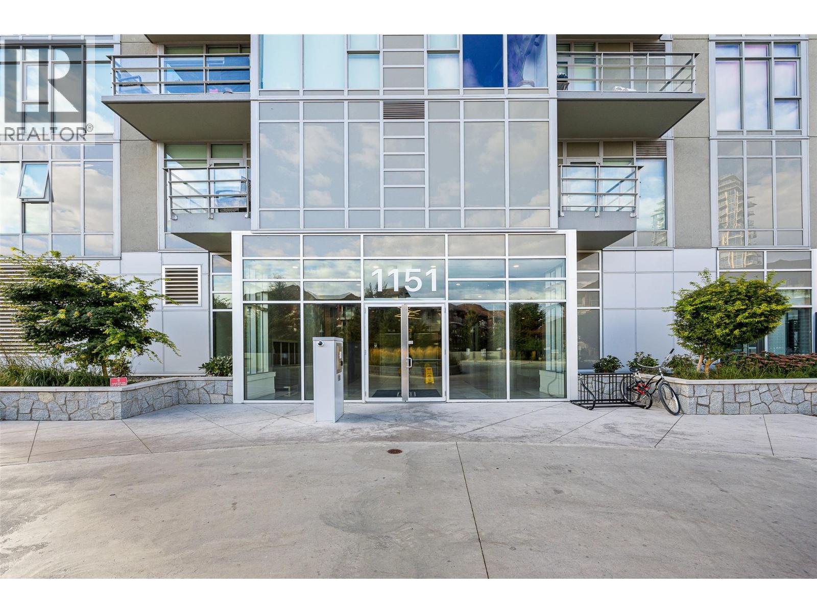 #1504 1151 Sunset Drive - 56