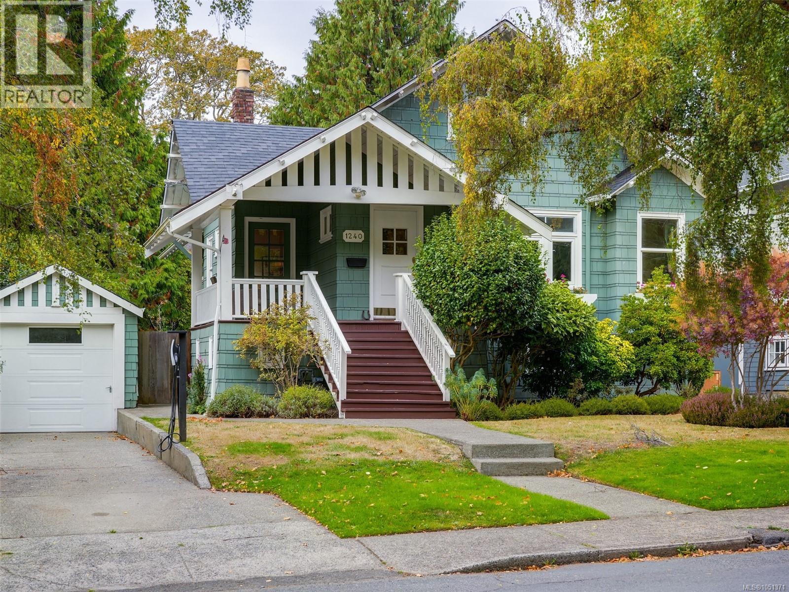 1240 Victoria Ave - 1