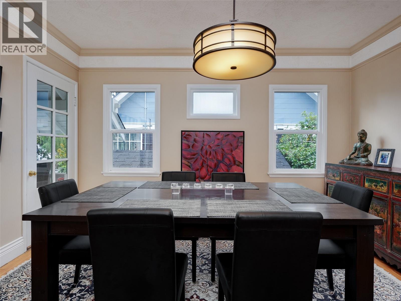 1240 Victoria Ave - 4