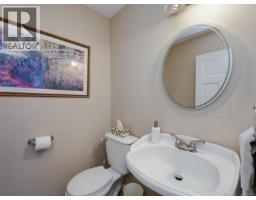 1240 Victoria Ave, Oak Bay, BC V8S4P2 Photo 18