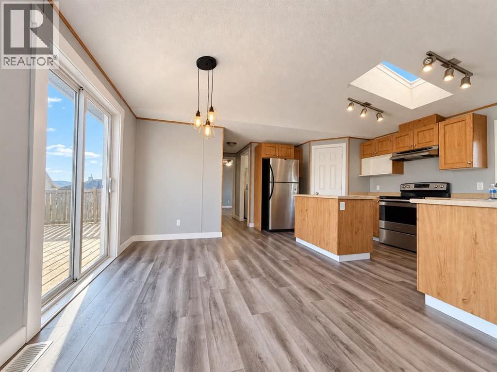 264 Mawdsley Crescent - 2