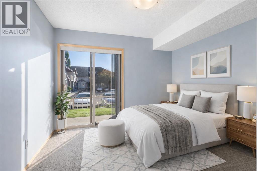#104 23 Everridge Square SW - 15
