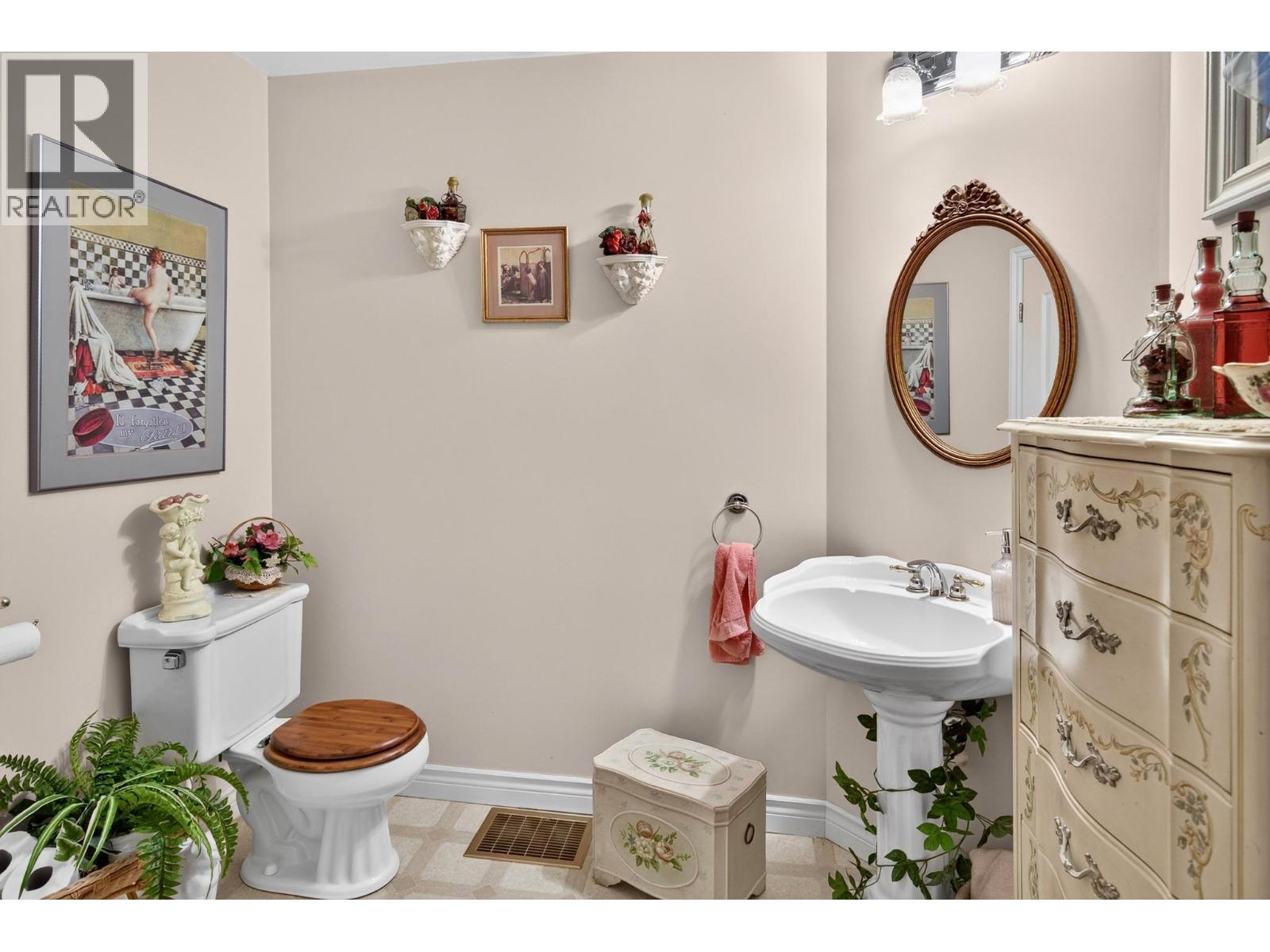 3025 Patterson Street - 28