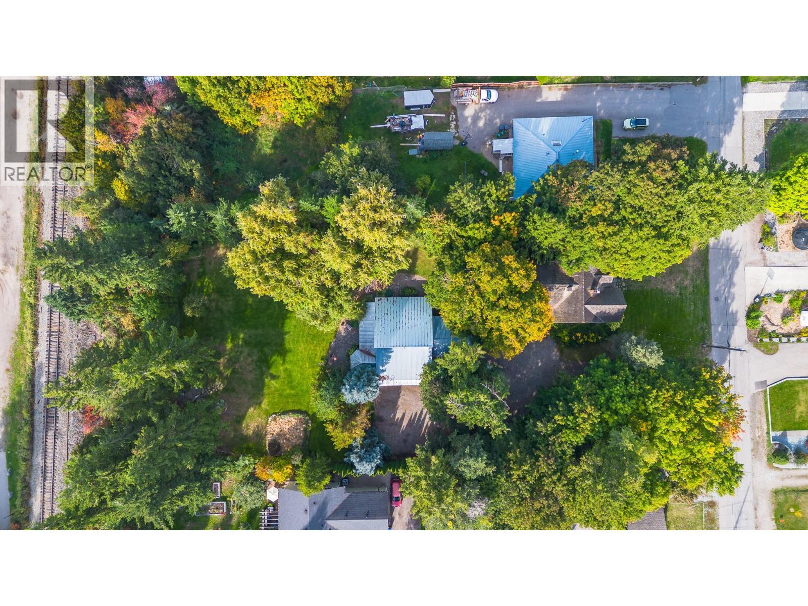 3025 Patterson Street - 84