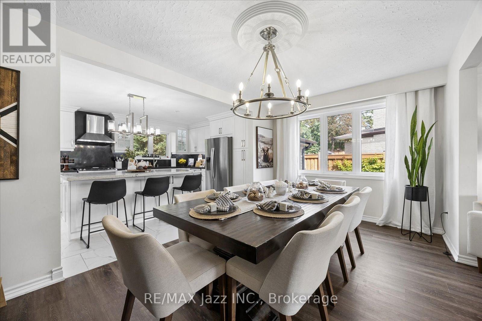 510 FAIRGLEN AVENUE - 12