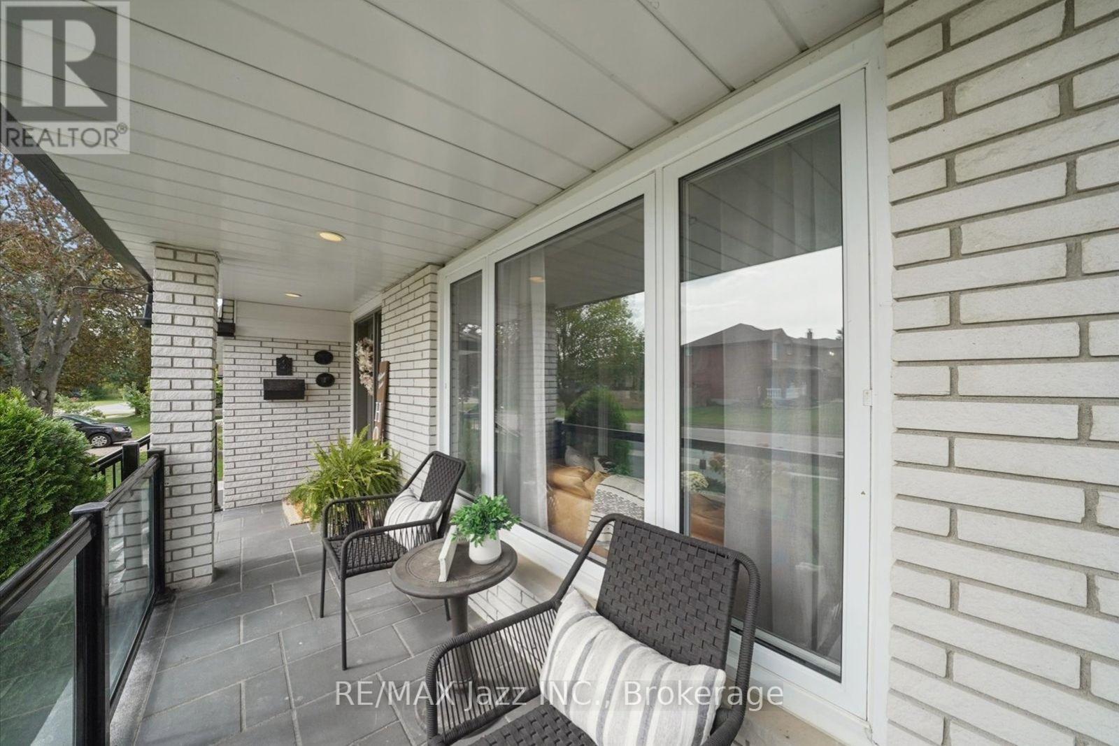 510 Fairglen Avenue, Oshawa, ON photo 5