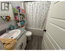 Family room - 24 A & B 2nd Avenue, Clavet, SK S0K0Y0 Photo 8