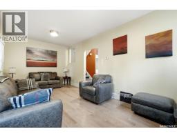 Bedroom - 2257 Elphinstone Street, Regina, SK S4T3N9 Photo 6