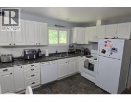 Primary Bedroom - 442 Amsbaugh Road, Quesnel, BC V2J5N7 Photo 7