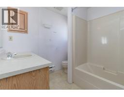 23 7583 Central Saanich Rd, Central Saanich, BC V8M2B6 Photo 22