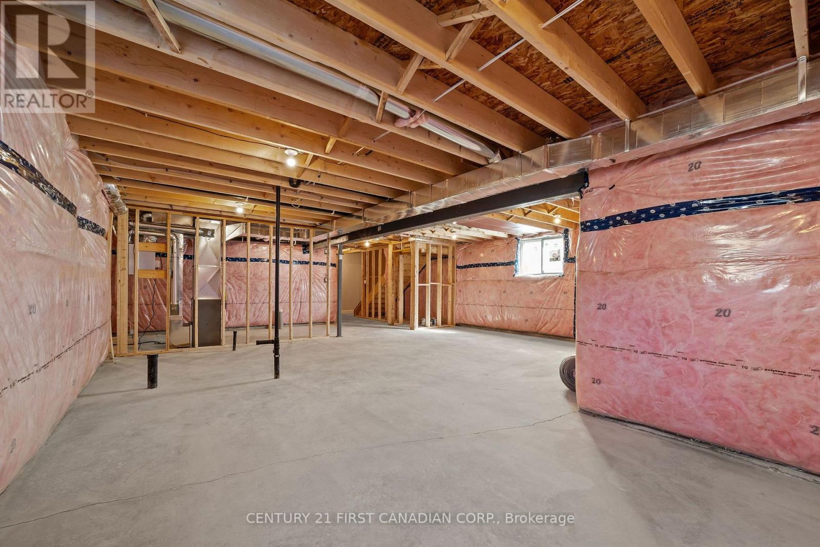 132 ADDISON AVENUE - Image 32