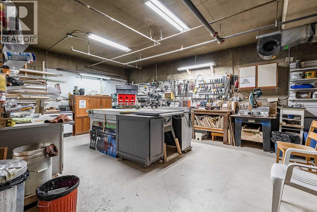 #307 3090 15 Avenue SE - 34