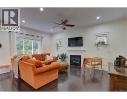 3706 Cornus Crt, Langford, BC V9C4M8 Photo 16