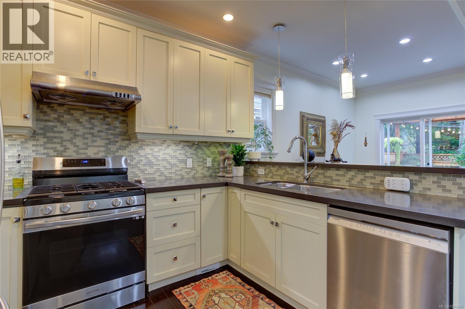 3706 Cornus Crt - 8