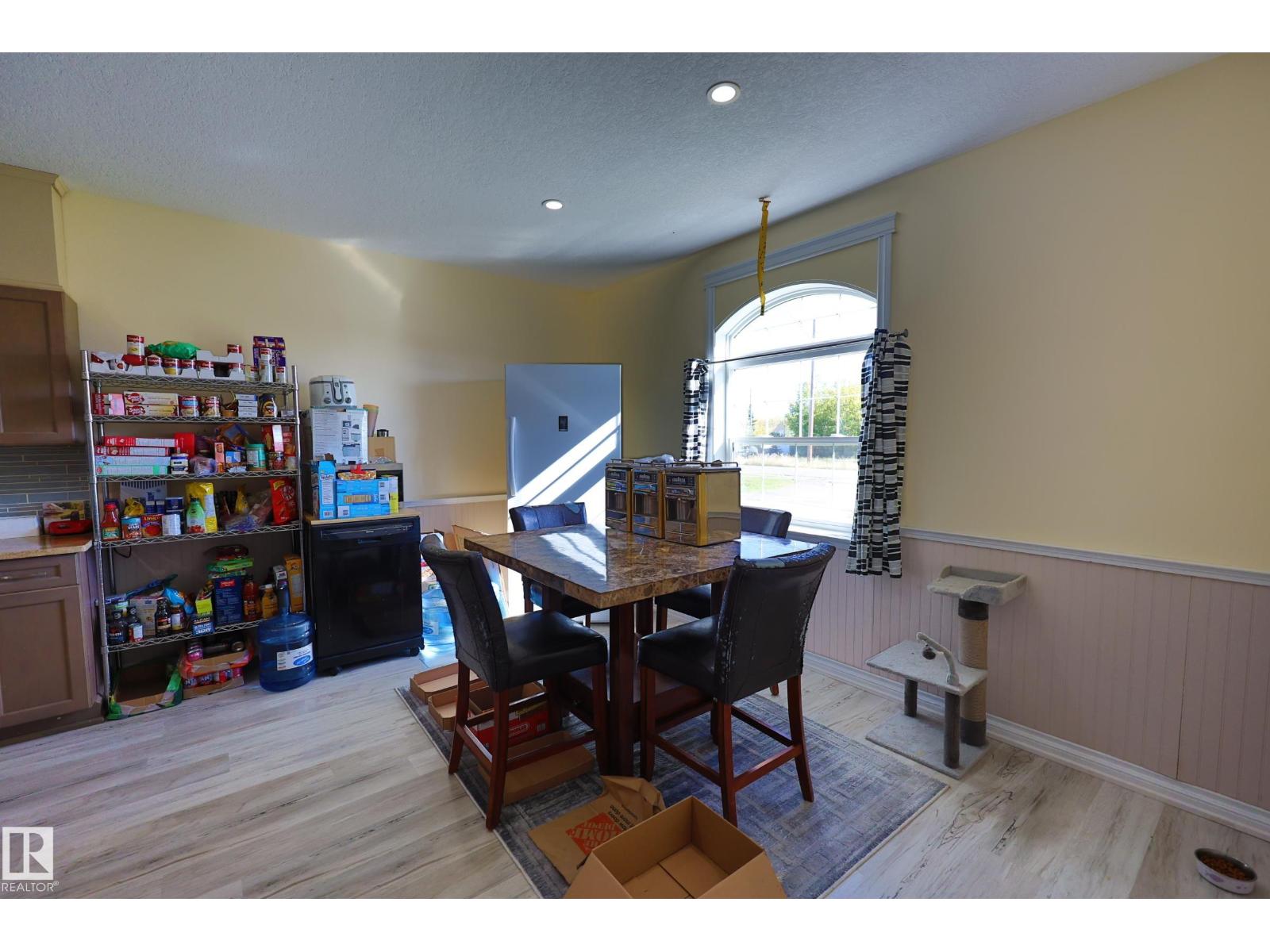 504 4 ST - 13
