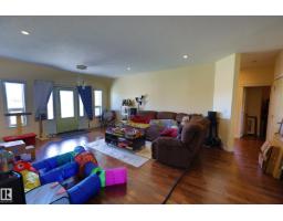 504 4 St, Alcomdale, AB T8R2K8 Photo 12