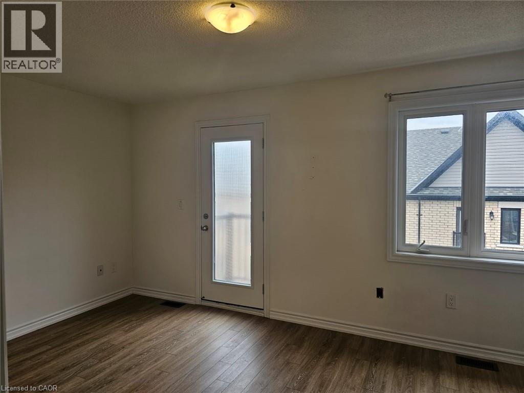 68 FIRST Street Unit# 34, Orangeville — photo 4