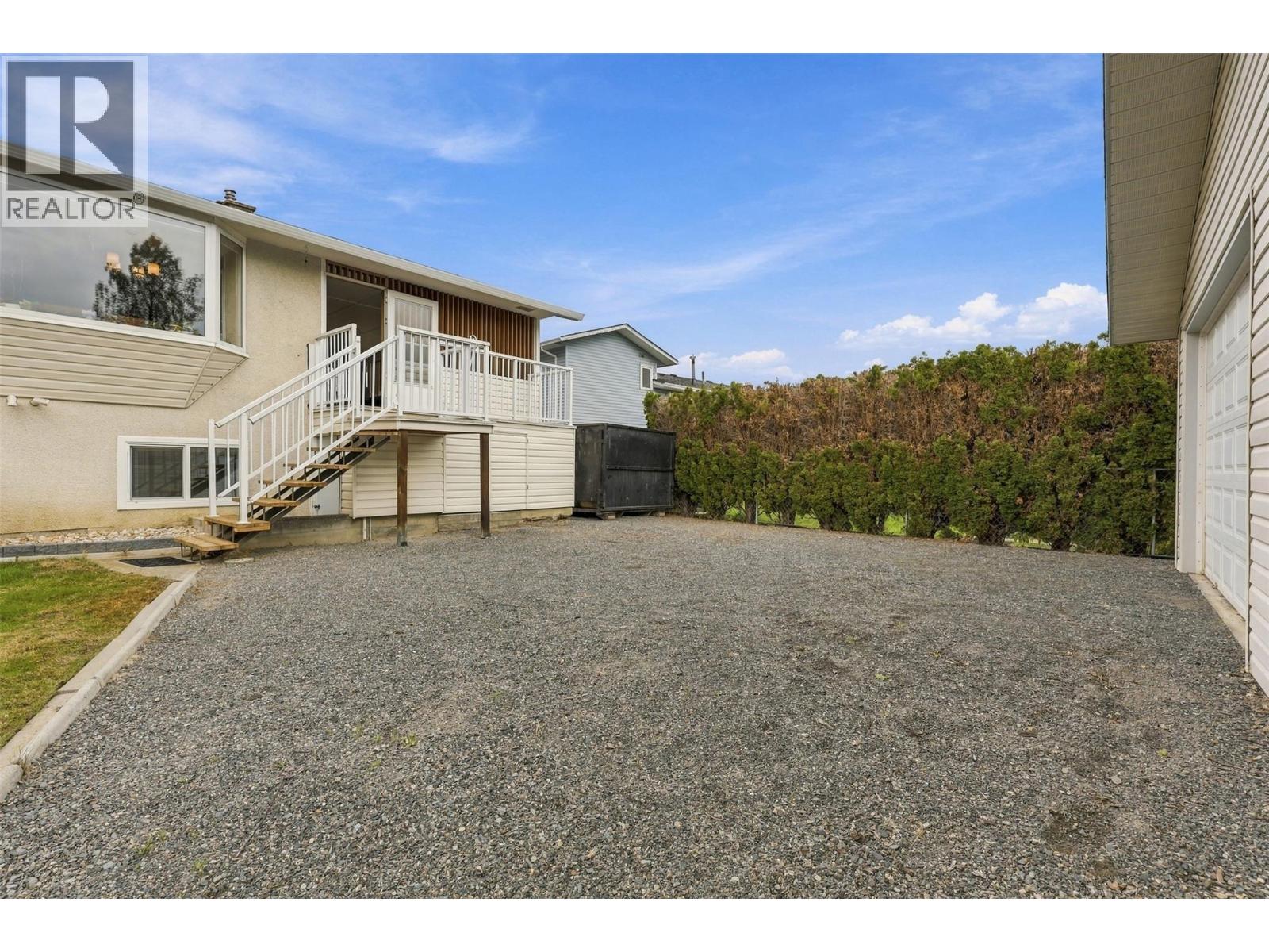 851 Sumac Place - Image 33